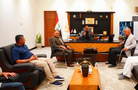 نائب محافظ البصرة يبحث استكمال خدمات الأراضي المخصصة لطياري القوة الجوية وطيران الجيش