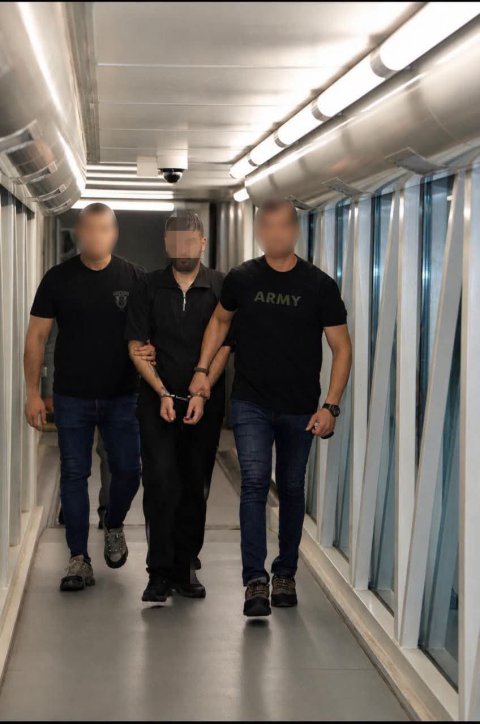 جهاز المخابرات الوطني يلقي القبض على المدعو (زيد ابراهيم علي) المتهم بالعديد من القضايا