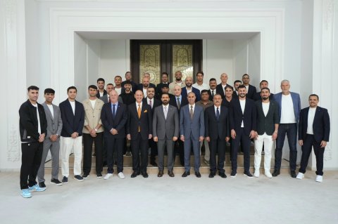 الزيدي  يؤكد ثقته بقدرة لاعبي المنتخب الوطني على تحمل المسؤولية الملقاة على عاتقهم