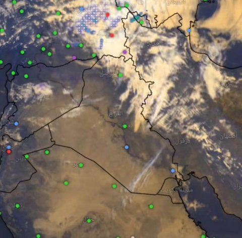 متنبئ جوي يتوقع انحسار الحالة الجوية تدريجياً خلال ساعات بعد الظهر او المساء