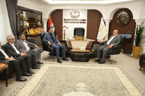 رئيس مجلس محافظة البصرة يبحث مع  القنصل الايراني تعزيز التعاون المشترك بين الجانبين