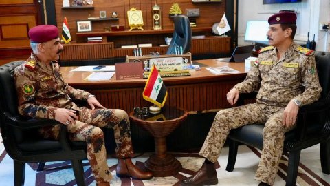 رئيس أركان الجيش يبحث مع رئيس جهاز مكافحة الإرهاب الوضع الأمني في البلاد