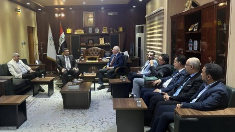 هيئتا استثمار البصرة والوطنية تبحثان دعم التنمية العمرانية وتعزيز مكانة المحافظة