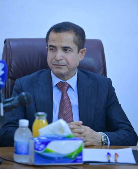 محافظ ذي قار ينفي اتهامات بشأن تخصيص أراضٍ لأقاربه ويؤكد اللجوء إلى القضاء